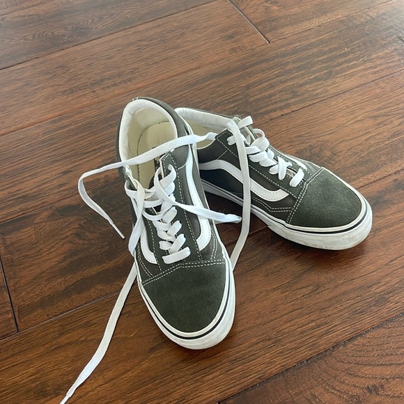 Vans Shoes - VANS side stripe women’s 7.0 casual sneaker - green